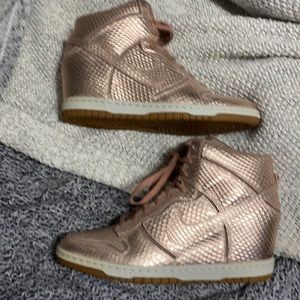 Nike Dunk Sky High- Rose Gold